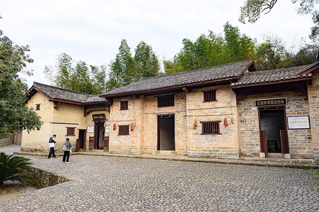 茅坪八角楼旧居